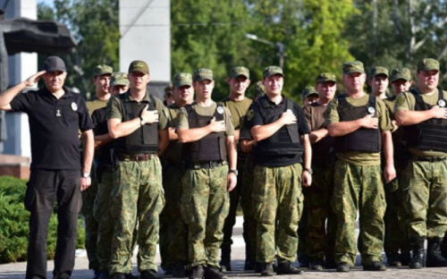 Мариупольские полицейские накануне праздников усилили меры безопасности (ВИДЕО)