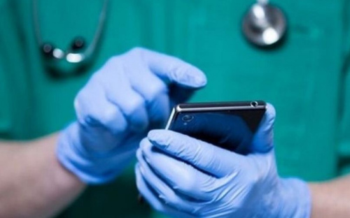 Чтобы не подвергаться опасности: мариупольцы могут проконсультироваться у врача по телефону