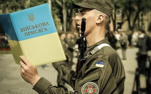 Кто из мариупольцев в 2019 году получит повестку в армию?