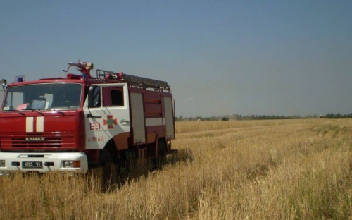 При тушении пожара в Мариуполе погиб спасатель