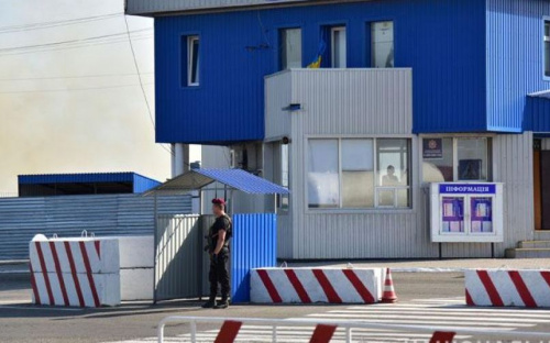 Под Мариуполем блокпост оснастили современным оборудованием (ФОТО)
