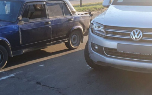 В Мариуполе пешеход спровоцировал ДТП, выбежав на дорогу
