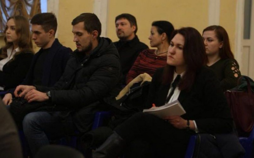 Мариупольская молодежь взялась за формирование своего парламента в городе (ФОТО)