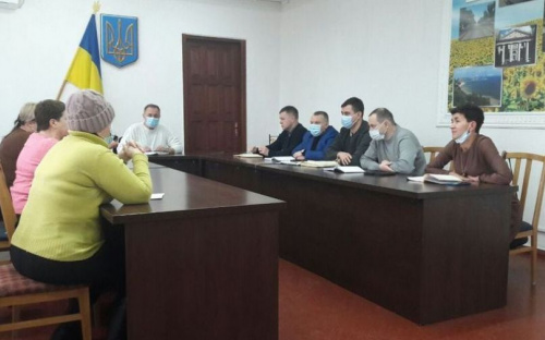Жители мариупольского села недовольны работой перевозчика