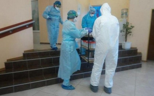 Остановить коронавирус в Украине: Фонд Рината Ахметова закупит мобильное спецоборудование для МОЗ, а также отправит в Новые Санжары спецз