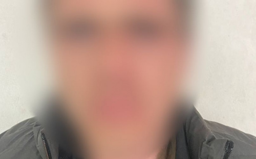В Мариуполе мужчина избил и ограбил пенсионерку