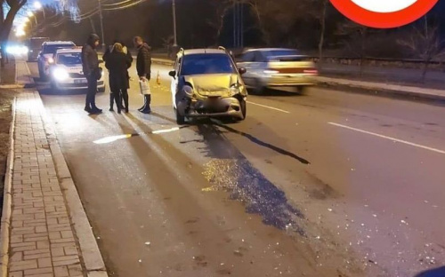 Переломы конечностей и травма головы: в Мариуполе произошла авария с пострадавшими