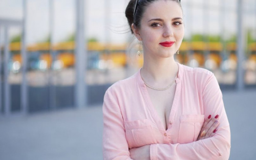 Под руководством 21-летней «куркулихи» заработает мариупольская фабрика игрушек (ФОТО)