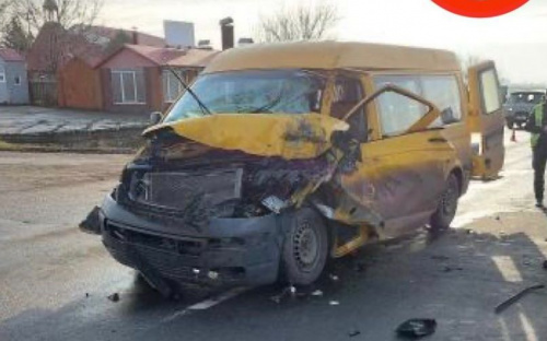 На трассе под Мариуполем в ДТП травмировался мужчина