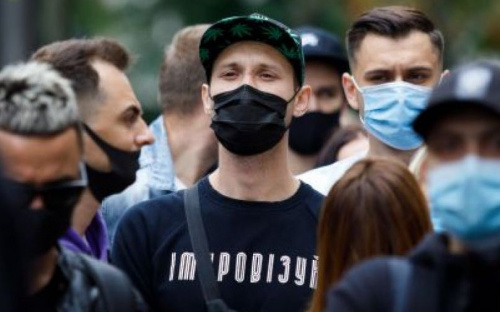 В Украине число случаев COVID-19 превысило 335 тысяч