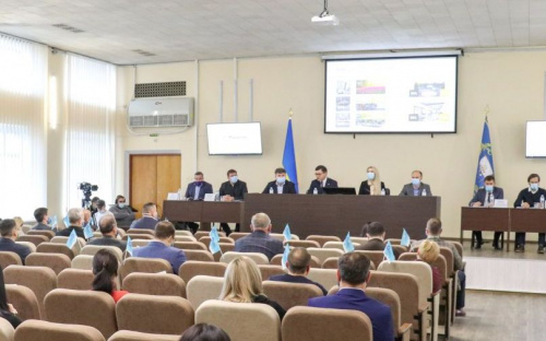 В Мариуполе стартовала XIII сессия городского совета (ОНЛАЙН)
