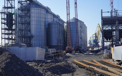 Мариупольский морской торговый порт завершает строительство зернового терминала