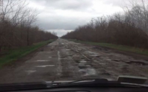 Трассу на Мариуполь грозят перекрыть жители Запорожской области
