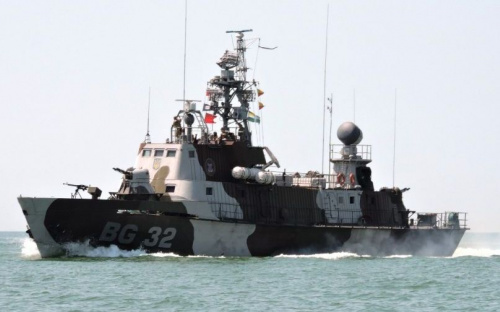 Мариупольские пограничники провели стрельбы в Азовском море (ФОТО+ВИДЕО)