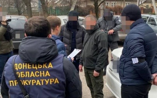 На Донетчине погорел на долларовой взятке заместитель руководителя местной администрации