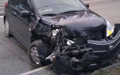 В Мариуполе – всплеск ДТП за сутки. При аварии с автобусом пострадал водитель легковушки