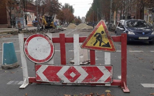 Бум ремонта дорог в Мариуполе: сколько уже заменено километров дорожного полотна?