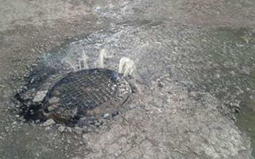 В Мариуполе на две недели появились новые «фонтаны» (ФОТО)
