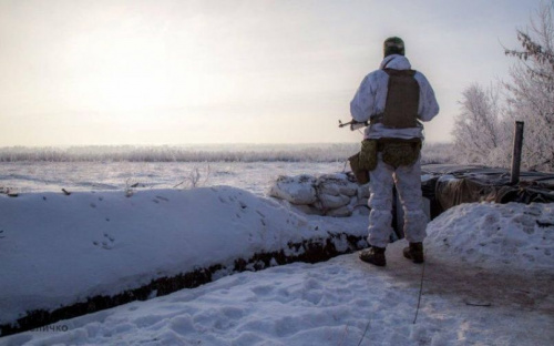 Боевики запускали беспилотник через линию разграничения и ранили украинского бойца