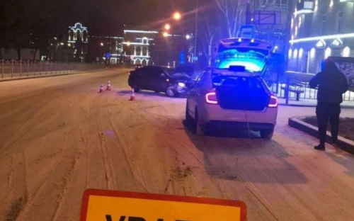 На заснеженных улицах Мариуполя всплеск аварий