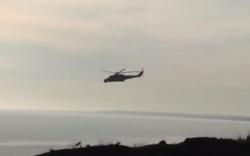 Над Азовским морем летали военные вертолеты (ВИДЕО)