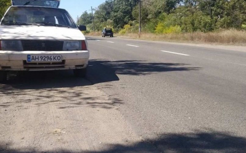 На трассе под Мариуполем столкнулись легковушки