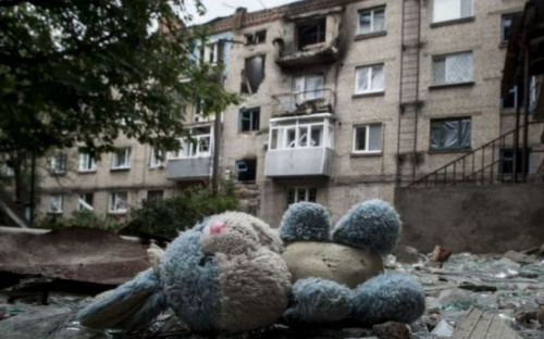 Стало известно, сколько детей погибло и травмировалось в Донбассе с начала войны
