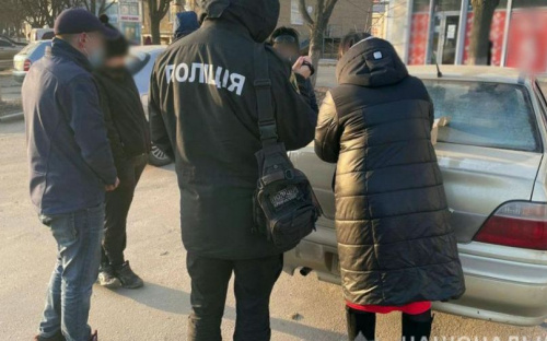 В Мариуполе наркодилеры спрятали «товар» в мягкую игрушку