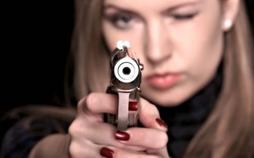 «Шерше ля фам»: в Мариуполе в разгар ссоры в мужчину стреляли из пневматики