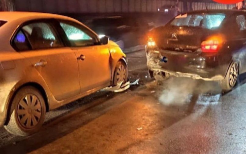 В Мариуполе в результате аварии пассажир получил черепно-мозговую травму 