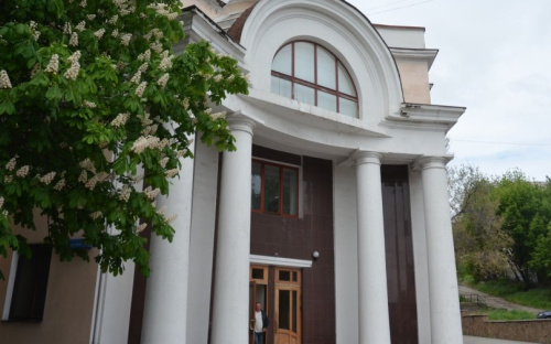 В Мариуполе вузу-переселенцу передали три здания (ФОТО)