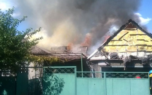 В Мариуполе в огне пожара погиб пенсионер (ФОТО)