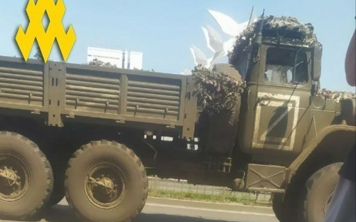 Окупованим Маріуполем росіяни перевозять 