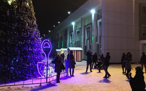 За фото с елочкой мариупольцы получат подарки к Рождеству