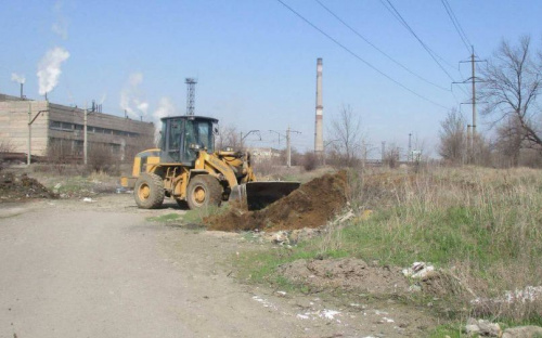 В мариупольском поселке жители убрали почти все стихийные свалки (ФОТО)