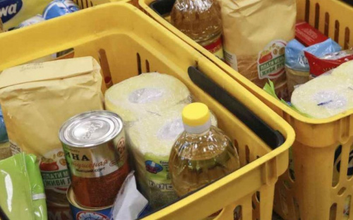 В Мариуполе собирают гуманитарную помощь эвакуированным сартанцам и левобережцам