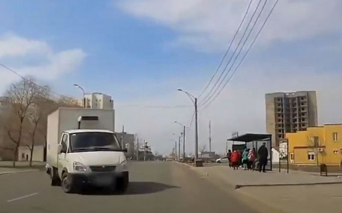 Патрульные показали, как водители создают аварийную ситуацию на дорогах Мариуполя