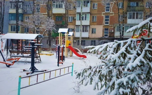 Заснежило: Мариуполь в середине зимы укрыт белым полотном (ФОТОРЕПОРТАЖ)