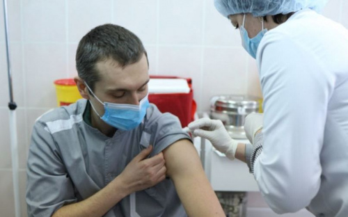 Где и какими препаратами можно вакцинироваться от COVID-19 в Мариуполе?