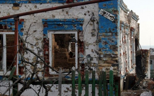 Переселенцы, проживающие в Мариуполе, через суд заставили полицию действовать (ВИДЕО)