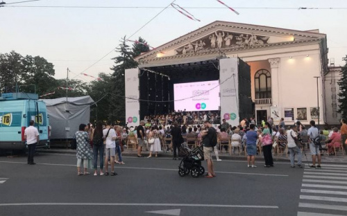 Мировая премьера «Космической симфонии» – на «Мариупольском телевидении» (ТРАНСЛЯЦИЯ)