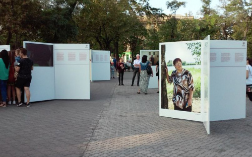 Увидеть «Неизвестность»: в Мариуполе открыли фотовыставку о пропавших без вести (ФОТО)