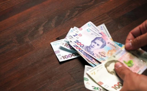 Виплати ВПО не призначатимуть деяким студентам та пенсіонерам: деталі