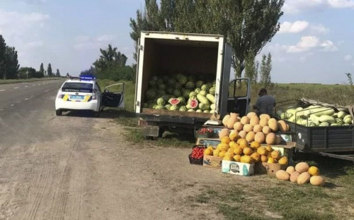 В Мариуполе несанкционированные придорожные торговые точки будут штрафовать