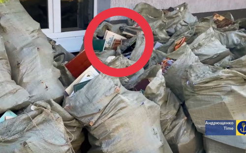 В окупованому Маріуполі знищують українські книги - під заборону потрапила Леся Українка