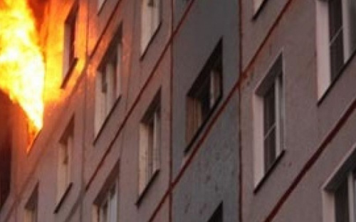 Четыре машины спасателей в Мариуполе были направлены на пожар в девятиэтажке