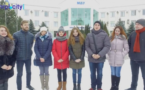 От мариупольских студентов – ужгородским: здесь безопасно, мы вас ждем! (ВИДЕО)