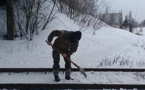 Активисты блокады хотят перекрыть Мариупольское направление