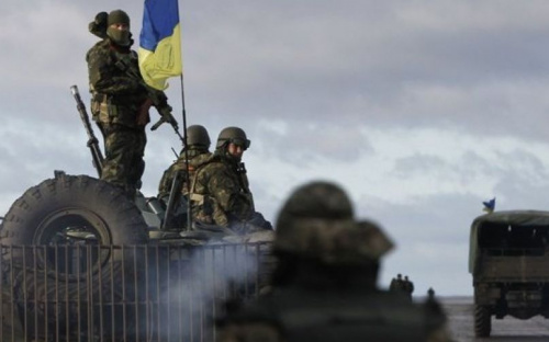 Обстреляны позиции ВСУ вблизи Мариуполя, ранен военный