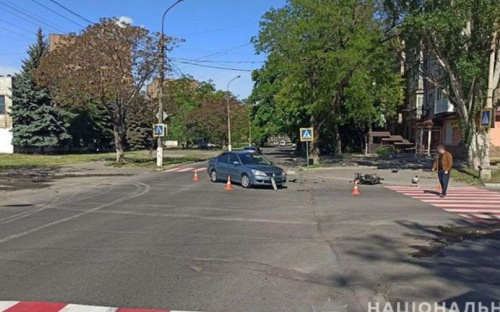Полиция Мариуполя ищет свидетелей аварии, в которой пострадал человек